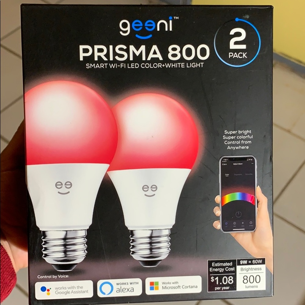 🌈 COLOR CHANGING LIGHTBULB 🌈